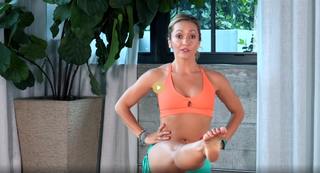 Kino MacGregor feet photo thumbnail