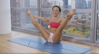 Kino MacGregor feet photo thumbnail