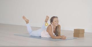 Kino MacGregor feet photo thumbnail