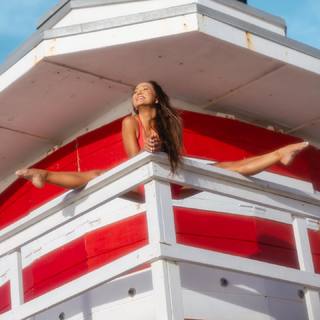 Kino MacGregor feet photo thumbnail