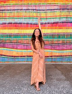 Kino MacGregor feet photo thumbnail