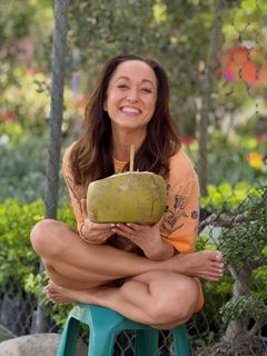 Kino MacGregor feet photo 18