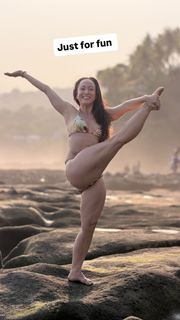 Kino MacGregor feet photo 9