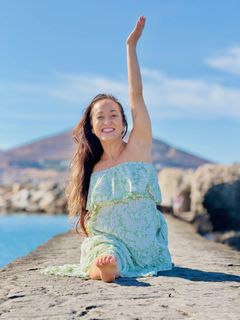 Kino MacGregor feet photo 19