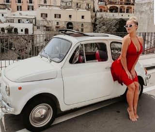 Kinsey Wolanski feet photo thumbnail