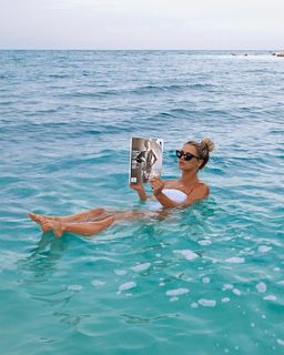 Kinsey Wolanski feet photo thumbnail