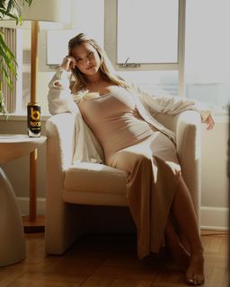 Kinsey Wolanski feet photo thumbnail