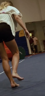 Kinsey Wolanski feet photo thumbnail