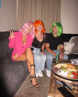 Kinsey Wolanski feet photo thumbnail