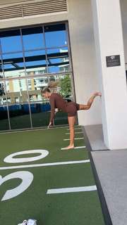 Kinsey Wolanski feet photo thumbnail