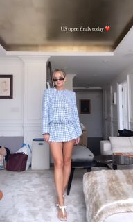 Kinsey Wolanski feet photo thumbnail