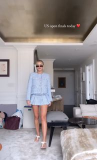 Kinsey Wolanski feet photo thumbnail