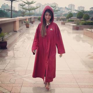 Kinza Hashmi feet photo thumbnail