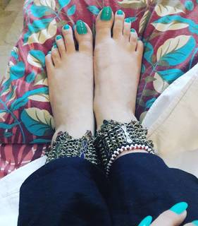 Kinza Hashmi feet photo thumbnail