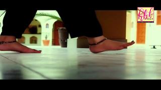 Kinza Hashmi feet photo thumbnail