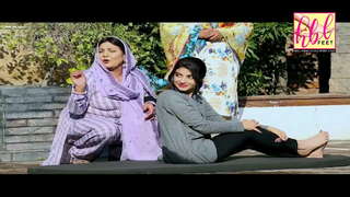 Kinza Hashmi feet photo thumbnail