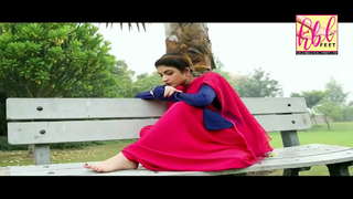 Kinza Hashmi feet photo thumbnail