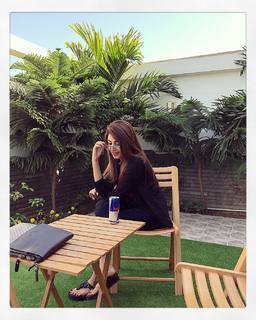 Kinza Hashmi feet photo thumbnail