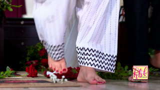 Kinza Hashmi feet photo thumbnail