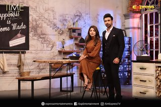 Kinza Hashmi feet photo thumbnail