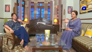 Kinza Hashmi feet photo thumbnail