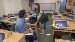 Kinza Hashmi feet photo thumbnail