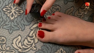 Kinza Hashmi feet photo thumbnail