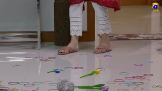Kinza Hashmi feet photo thumbnail