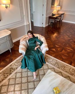 Kinza Hashmi feet photo thumbnail