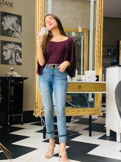 Kinza Hashmi feet photo thumbnail