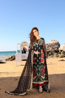 Kinza Hashmi feet photo thumbnail