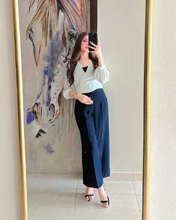 Kinza Hashmi feet photo thumbnail