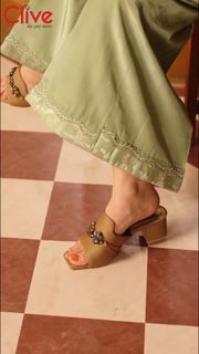 Kinza Hashmi feet photo 14