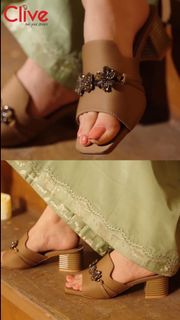 Kinza Hashmi feet photo 13