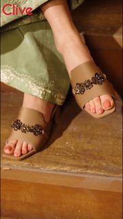 Kinza Hashmi feet photo 12