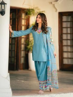 Kinza Hashmi feet photo 4