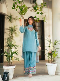 Kinza Hashmi feet photo 3
