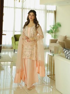 Kinza Hashmi feet photo 1