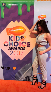 Kira Kosarin feet photo thumbnail