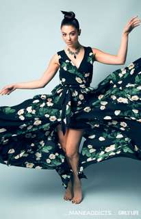 Kira Kosarin feet photo thumbnail