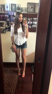 Kira Kosarin feet photo thumbnail