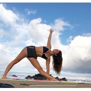 Kira Kosarin feet photo thumbnail