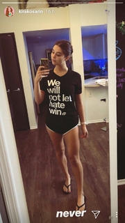Kira Kosarin feet photo thumbnail