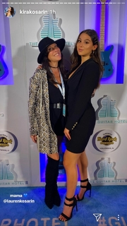 Kira Kosarin feet photo thumbnail