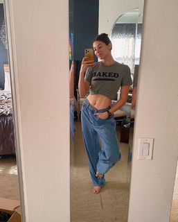 Kira Kosarin feet photo thumbnail