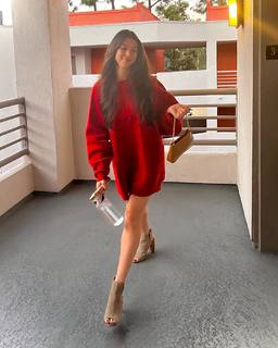 Kira Kosarin feet photo thumbnail