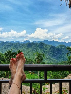 Kira Miró feet photo thumbnail