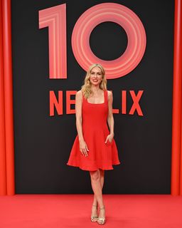 Kira Miró feet photo thumbnail