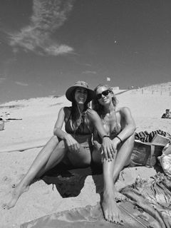 Kira Miró feet photo thumbnail