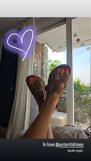 Kira Miró feet photo 1